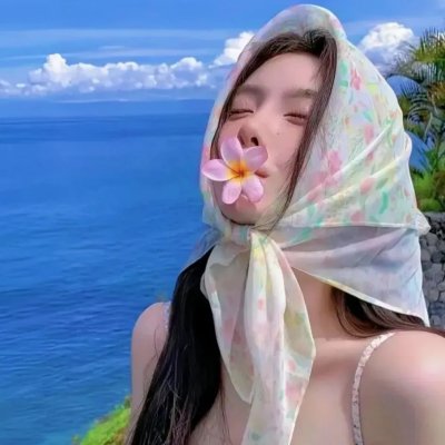 照片里的伴娘